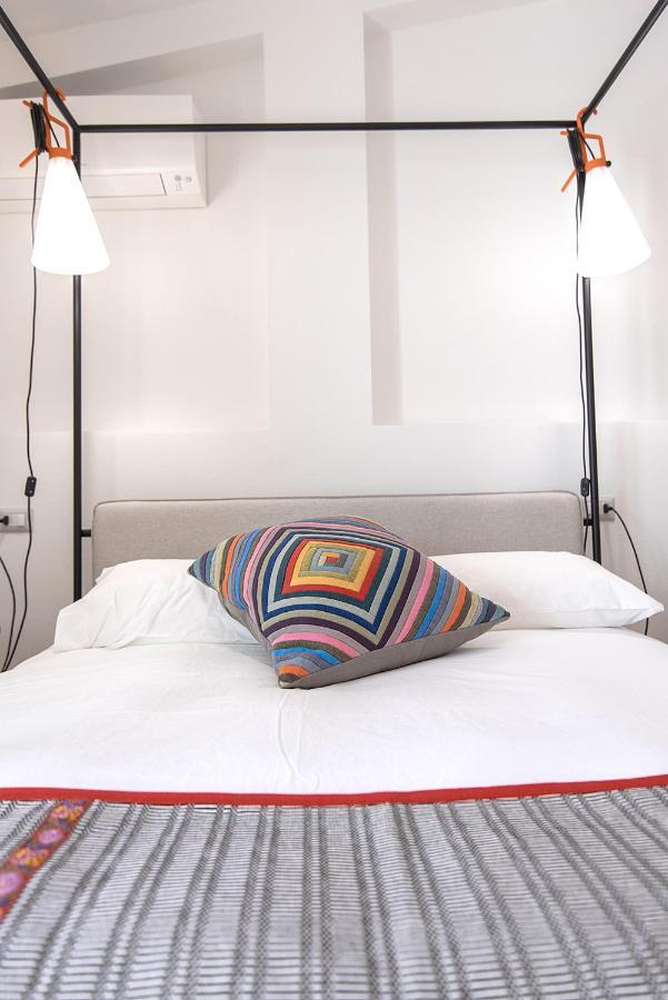 Bed and Breakfast Bisu Isola Di Сант-Антиоко Экстерьер фото